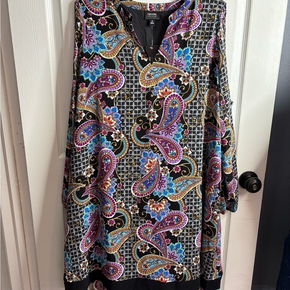 NWT Nicole Miller, Paisley cold shoulder, size 18 dress. Classic, Bohemian, Chic - Picture 1 of 7